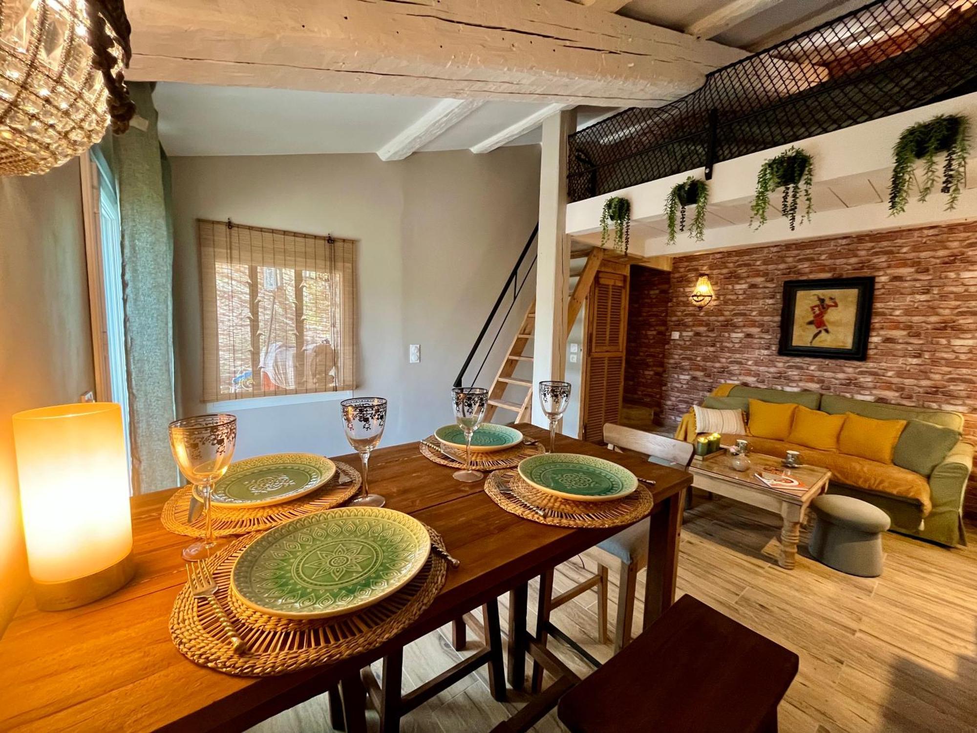 La Maison D'Eddy Et Caro Aux Portes Du Verdon Trigance Esterno foto